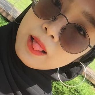 am i beautiful please tell me