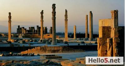 Where is Persepolis?
Takht Jamshid or &quot;Parse&quot; was the name of the ceremonial capital of the kings of the Achaemenid period and its different and extensive architecture depicts the rich history of Iran and of course the high ability of Iranian engineer
It should be mentioned that Jamshid was one of the legendary kings of Iran and had a special place among the people of his time. The name of Persepolis has appeared in the list of UNESCO World Heritage Sites since 1979.