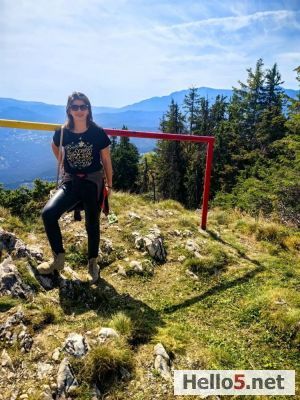 I love animals and montains