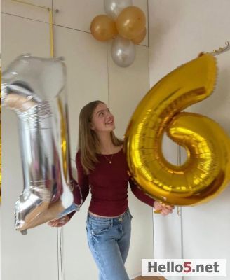 &quot;Happy Birthday too me&quot; Last year I was 16 years old. #Birthday #sixteen